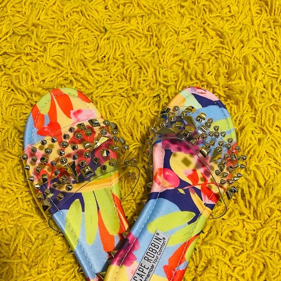 Shoes/boots/sandals - Picture 9 of 9